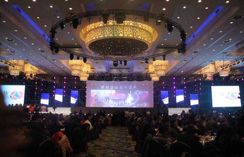 Süper Parlak RGB 6 x 4m LED Yıldızlı Perde, Sahne Arka Planı için Arka Perdelik Kumaş